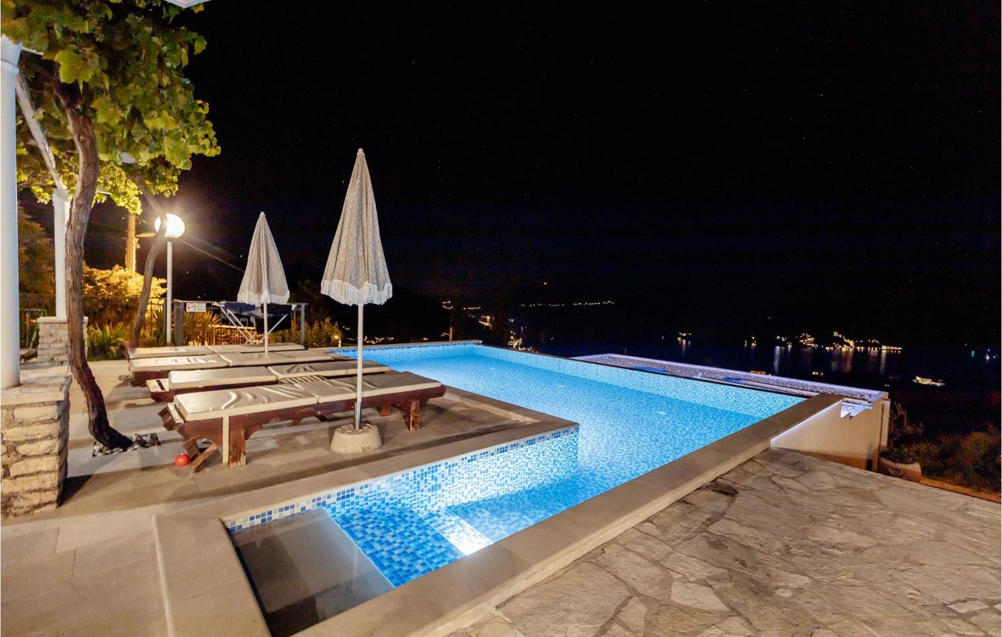 Amazing Home In Herceg Novi With House Sea View Exterior foto